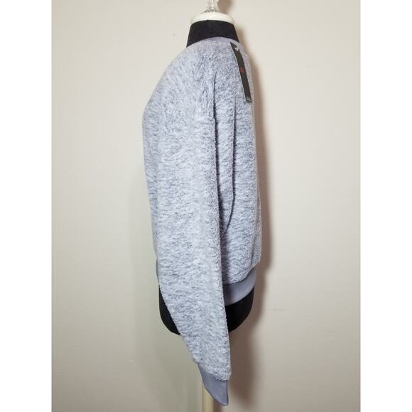 Levi's NWT Women's Sweater Pullover Fleece Crewneck Sweatshirt Size Medium Gray - Picture 7 of 12